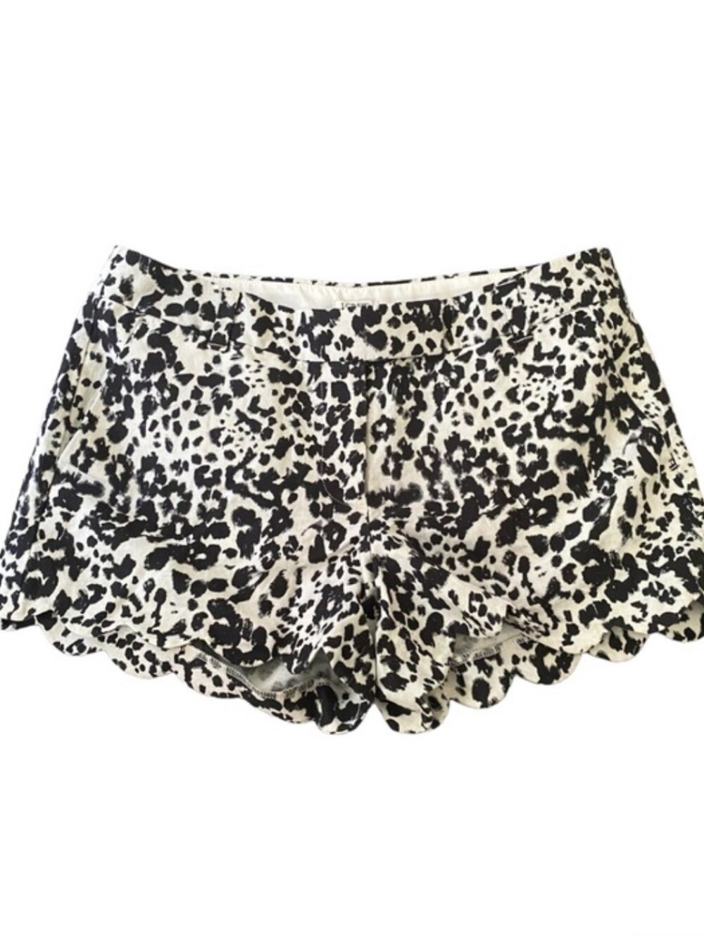 J Crew Leopard Print Black & White Scalloped Hem Shorts Women's Size 8